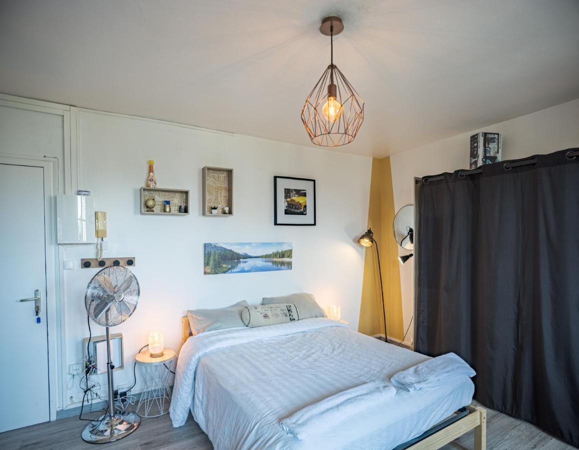 Апартаменты Studio De La Seine - Balcon - Hypercentre - Parking Inclus Труа Экстерьер фото